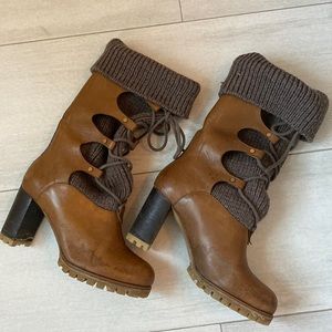 Chloe Ribbed-Knit and Leather Snowboots